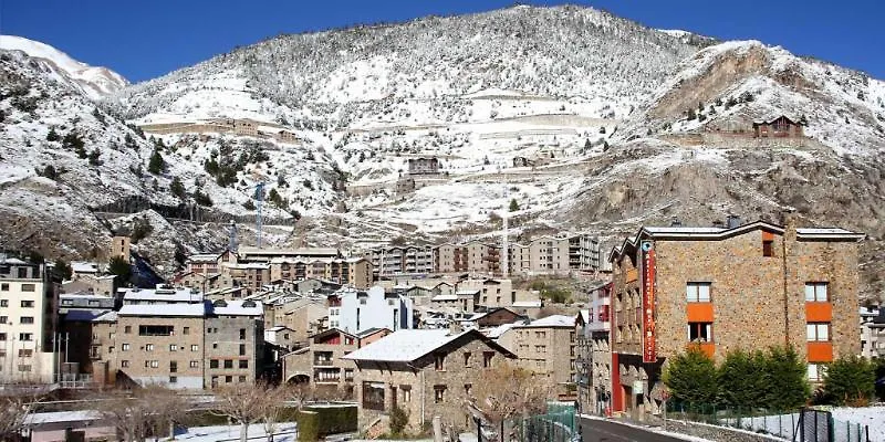 Apartaments Sant Bernat Canillo